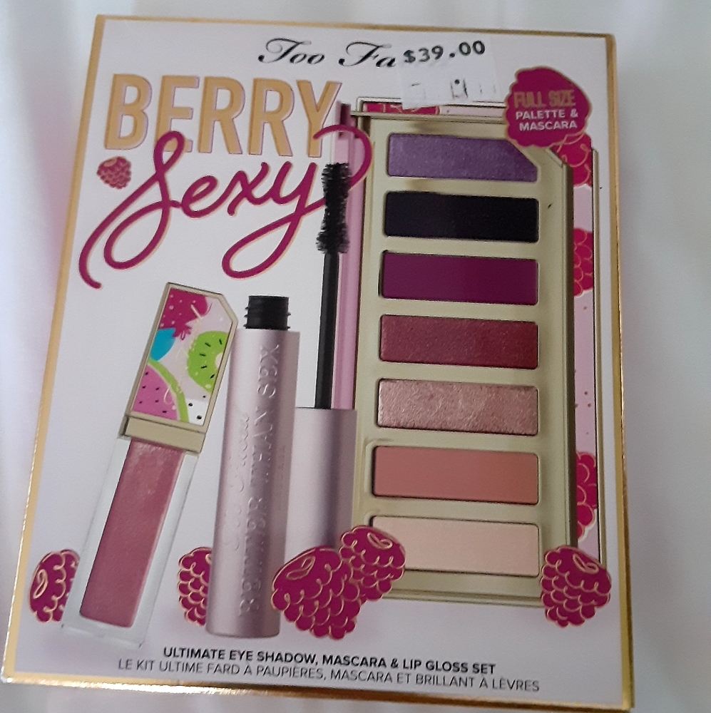 Too Faced Berry Sexy set